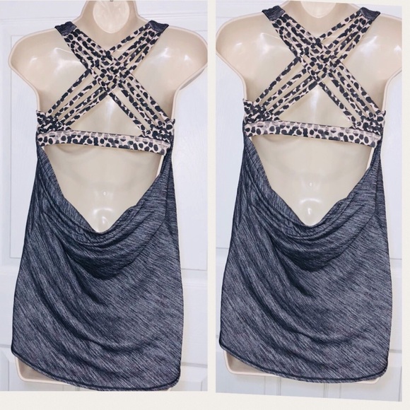 Lululemon wild tank with a draped back size 6 - Picture 4 of 5